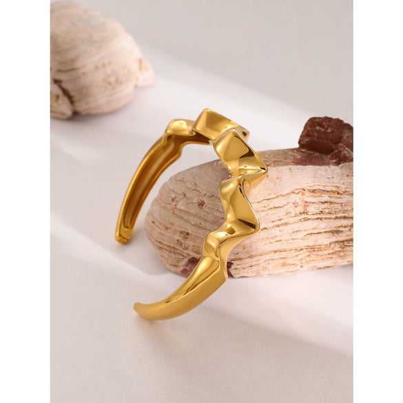 Stainless Steel Corrugated Open Bracelet With Electroplating Treatment