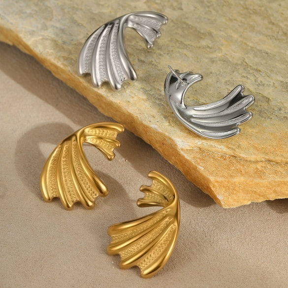 Stainless Steel Cshaped Geometric Wave Retro Fashion Women's Electroplated Earrings