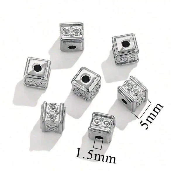 Stainless Steel Diecasting Round Bead Jewelry With Dragon Pattern And Electroplating Treatment