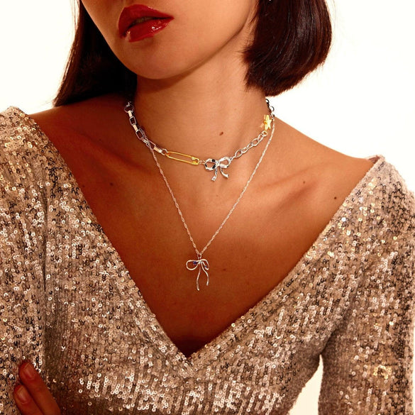 Stainless Steel Double Color Electroplated Bow Clavicle Necklace