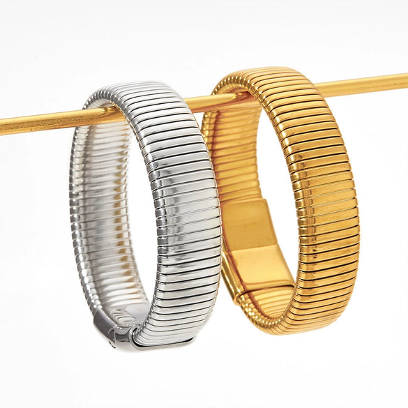 Stainless Steel Elastic Gold Plated Striped Snake Bone Chain Magnetic Buckle Bracelet With Electroplating Treatment Simple Style