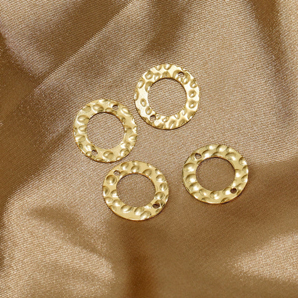 Stainless Steel Embossed Pleated Double Hole Round Jewelry Pendant For Diy Necklace Bracelet Clothing Accessories Ring With Electroplating