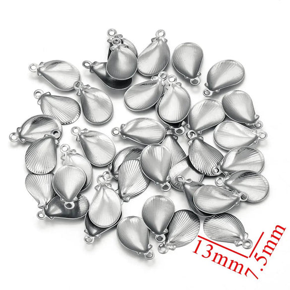 Stainless Steel Fan Shell Pendant Handmade Jewelry With 18K Gold Plated And Electroplating Treatment