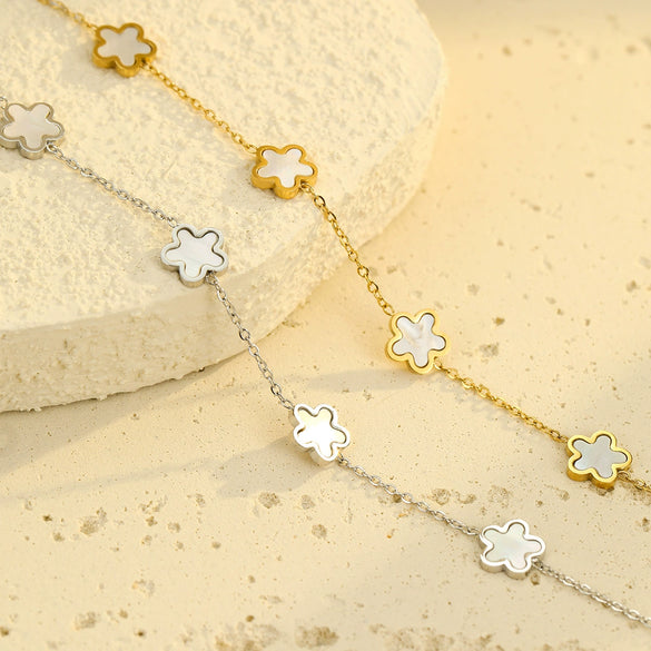 Stainless Steel Fashion Ol Style Fiveleaf Petals Fritillaria Bracelet With Electroplating