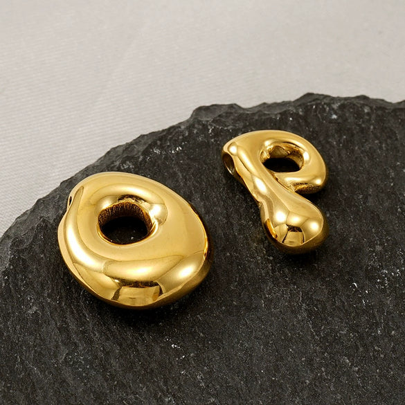 Stainless Steel Fashion Perforated Bubble Letter Pendant Necklace Jewelry Accessories With Electroplating