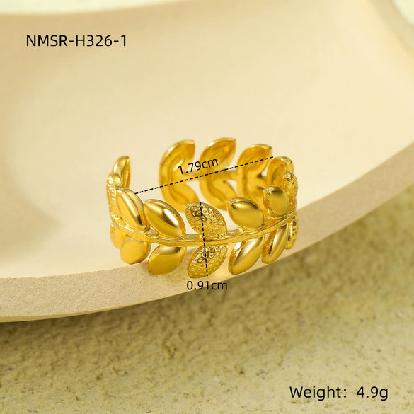 Stainless Steel Flower And Leaf Ring Electroplated Light Luxury Style For Women