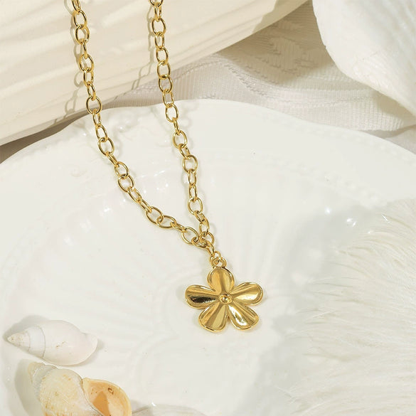 Stainless Steel Flower Starfish Pendant Necklace Electroplated Fashion Jewelry