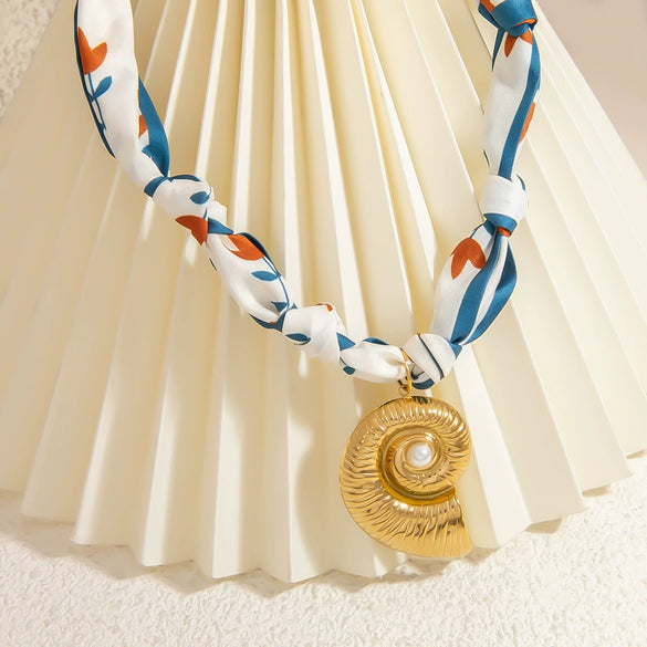 Stainless Steel Geometric Clavicle Chain Necklace With Electroplating