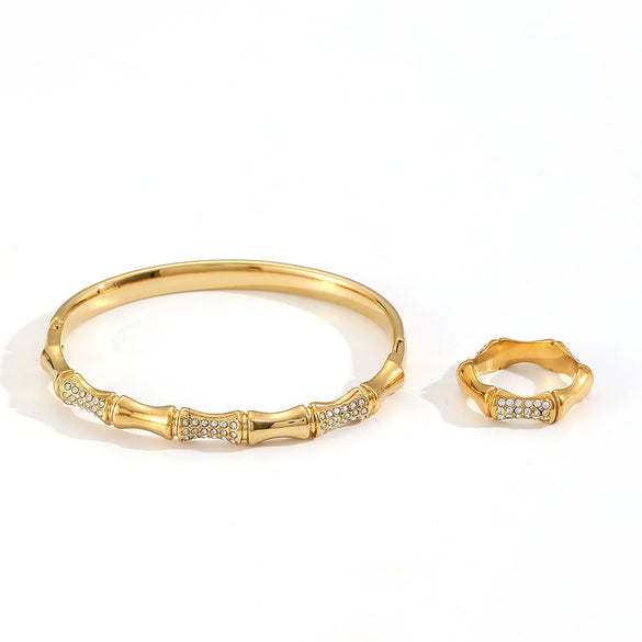 Stainless Steel Geometric Diamondencrusted Bracelet And Ring Set Highgrade Style