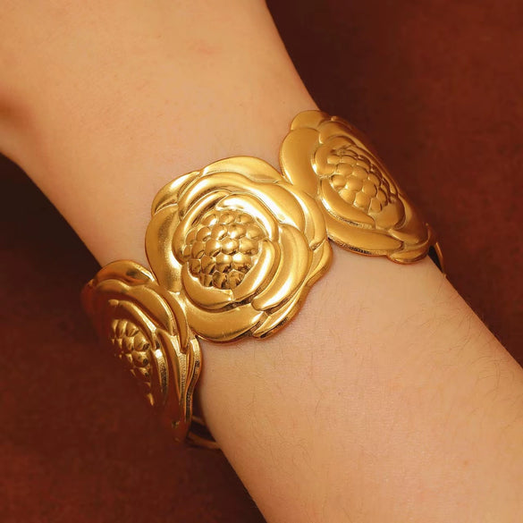 Stainless Steel Geometric Electroplated Wide Face Spring Open Bracelet