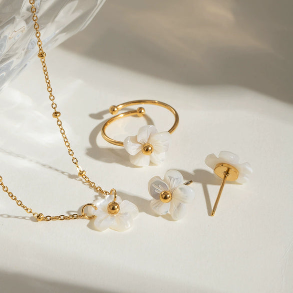 Stainless Steel Geometric Flower Opening Ring Necklace For Women With Electroplating
