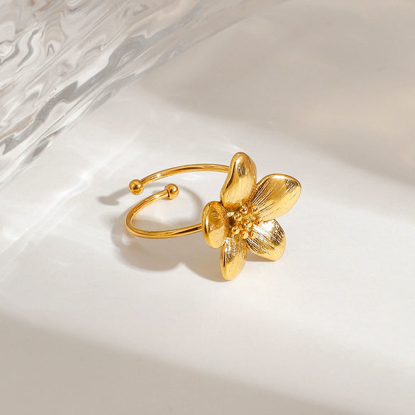 Stainless Steel Geometric Flower Ring For Women With Electroplating Design