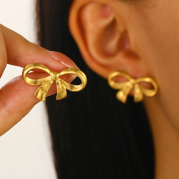 Stainless Steel Geometric Heart Shape Electroplated Women's Earrings Stud