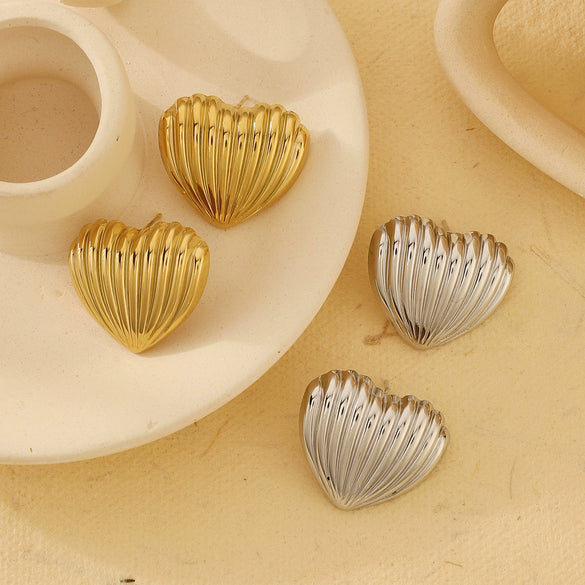 Stainless Steel Geometric Heart Shape Electroplated Women's Earrings Stud
