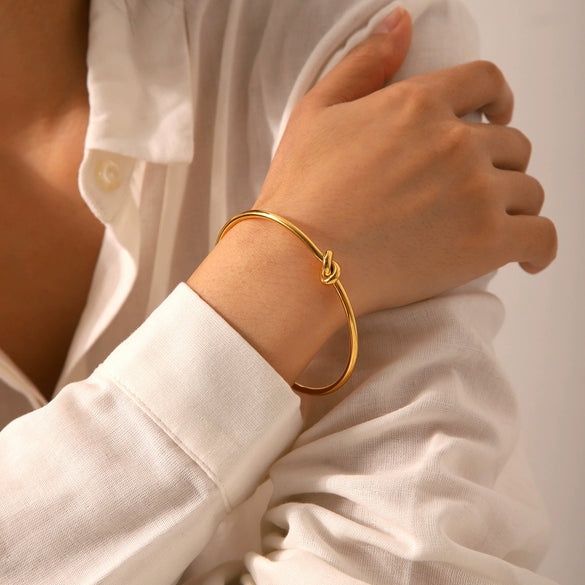 Stainless Steel Geometric Open Bracelet For Women With Electroplating Treatment