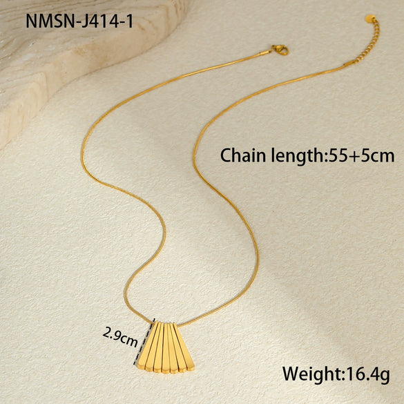 Stainless Steel Geometric Pendant Necklace 18K Gold Plated Electroplated For Women