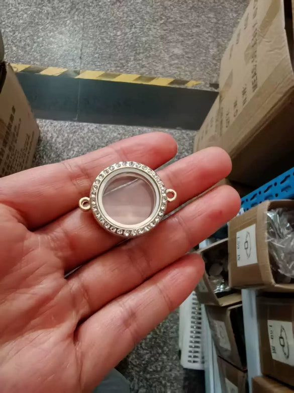 Stainless Steel Geometric Pendant Necklace With Electroplating Process