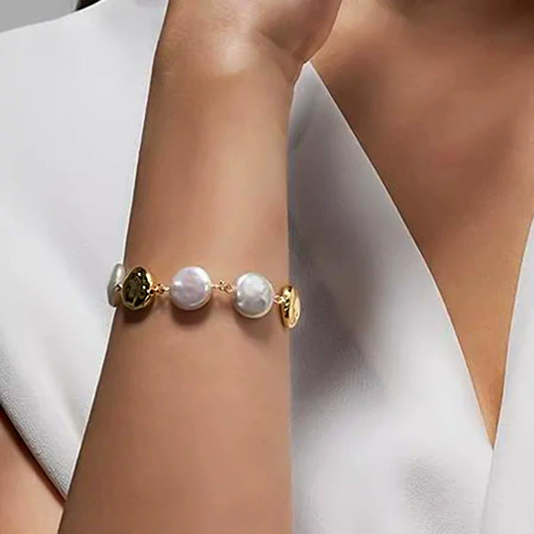 Stainless Steel Geometric Retro Style Electroplating Bracelet For Women
