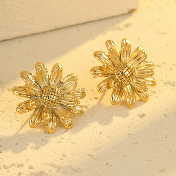 Stainless Steel Geometric Stud Earrings Electroplated Fashion Design For Women