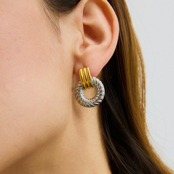 Stainless Steel Geometric Women's Earrings With Electroplating