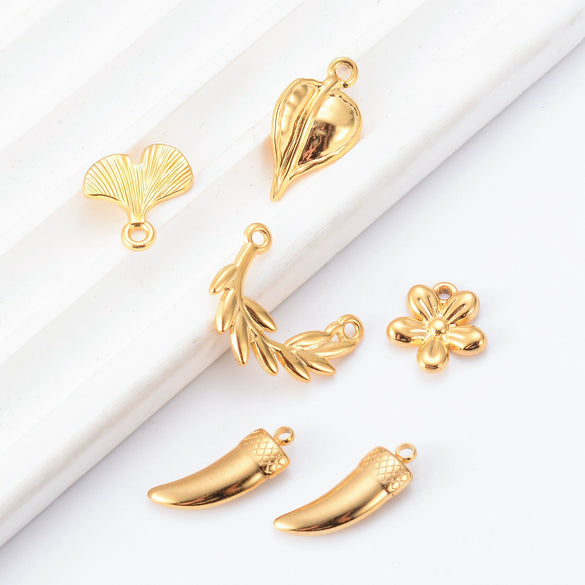 Stainless Steel Ginkgo Leaf And Pepper Leaves Flower Pendant Jewelry With Electroplating Treatment