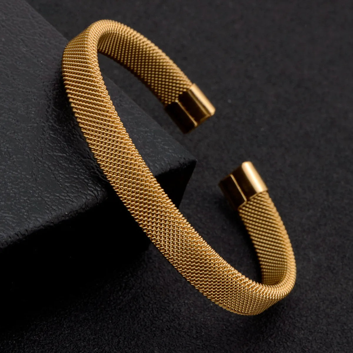 Stainless Steel Gold Plated Retro Classic Style Solid Color Grid Bangle