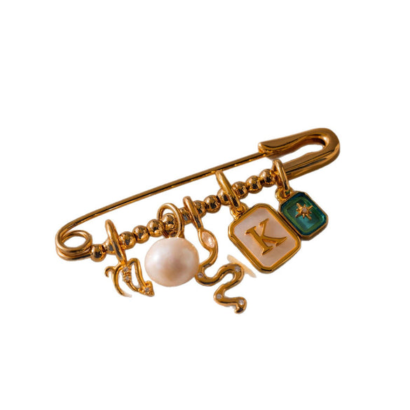 Stainless Steel Heart And Animal Pendant Necklace With Vacuum Electroplated 18K Gold Color Retention