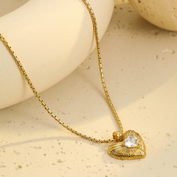 Stainless Steel Heart Geometric Pattern Electroplated Pendant Necklace For Women