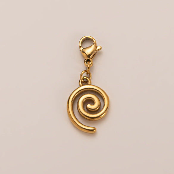 Stainless Steel Heart Geometric Pendant Luggage Chain With Furnace Vacuum Electroplated 18K Gold Color Retention