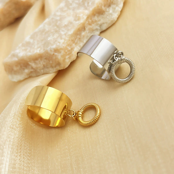 Stainless Steel Heart Shaped Pendant Ring With Electroplating Design Natural And Geometric Style