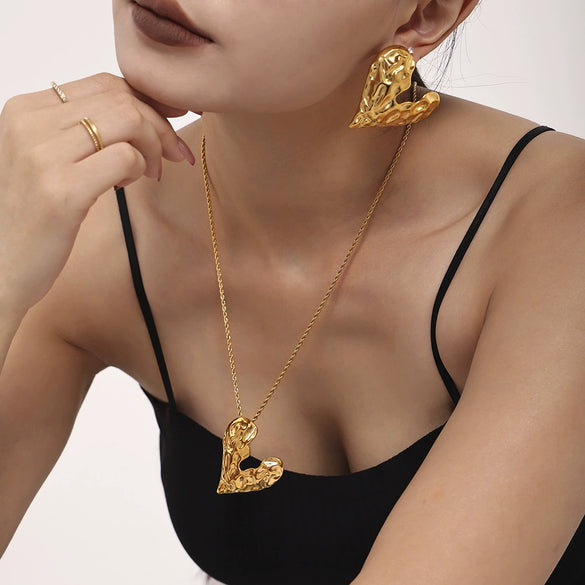 Stainless Steel Irregular Karst Peach Heart Light Luxury Necklace And Earrings Set Pvd Gold Plated