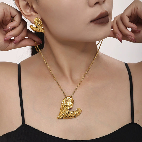 Stainless Steel Irregular Karst Peach Heart Light Luxury Necklace And Earrings Set Pvd Gold Plated