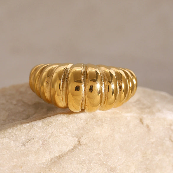 Stainless Steel 18K Gold Electroplated Croissant Ring Women's Hand Jewelry