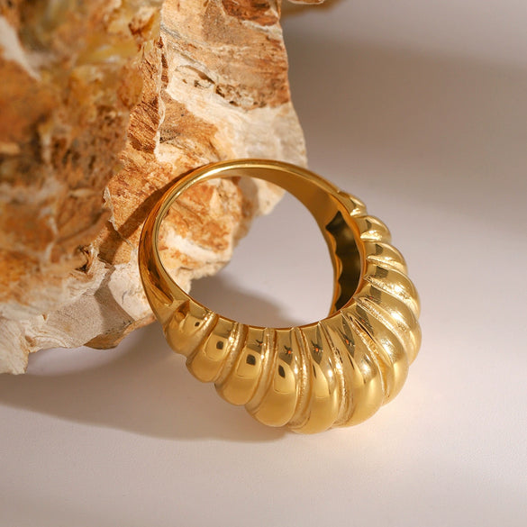 Stainless Steel 18K Gold Electroplated Croissant Ring Women's Hand Jewelry