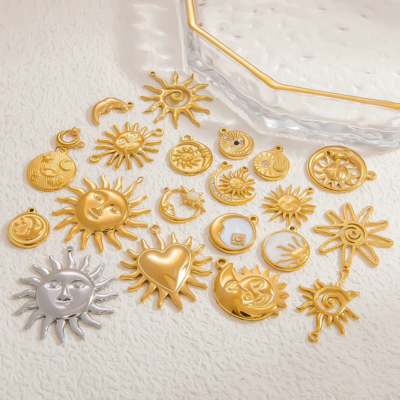 Stainless Steel 18K Gold Plated Jewelry Accessories Sun Love Pendant Bracelet Necklace Handmade