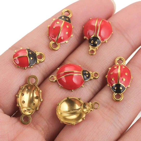 Stainless Steel Ladybug Pendant Jewelry Accessories With Dripping Oil Treatment