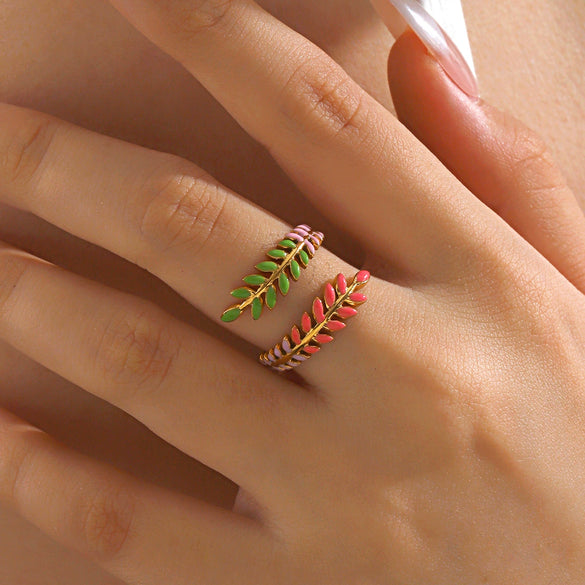 Stainless Steel Leaf Ladies Ring With Electroplating And Plants And Flowers Design