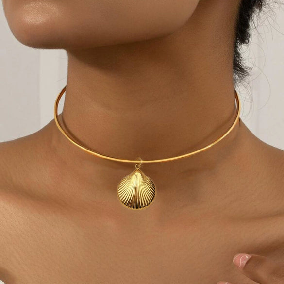 Stainless Steel Marine Shell Pendant Conch Necklace Jewelry For Women Fashion Style Gold Plated