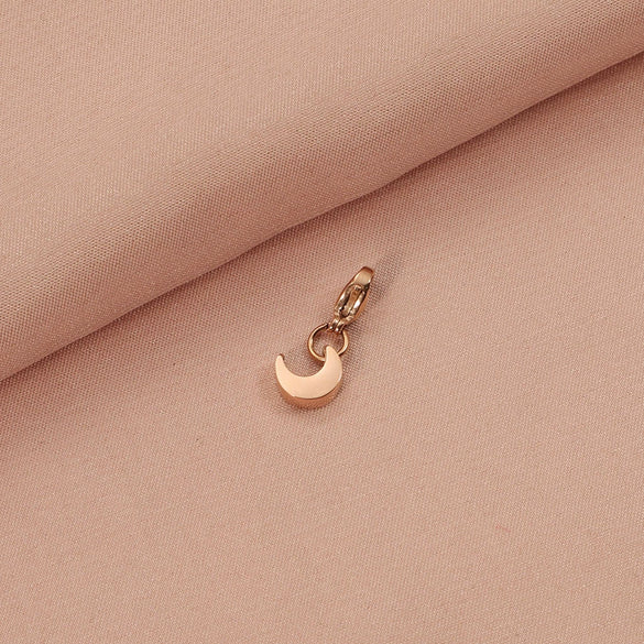 Stainless Steel Moon Pendant Jewelry Accessories With Electroplating And Small Fresh Style
