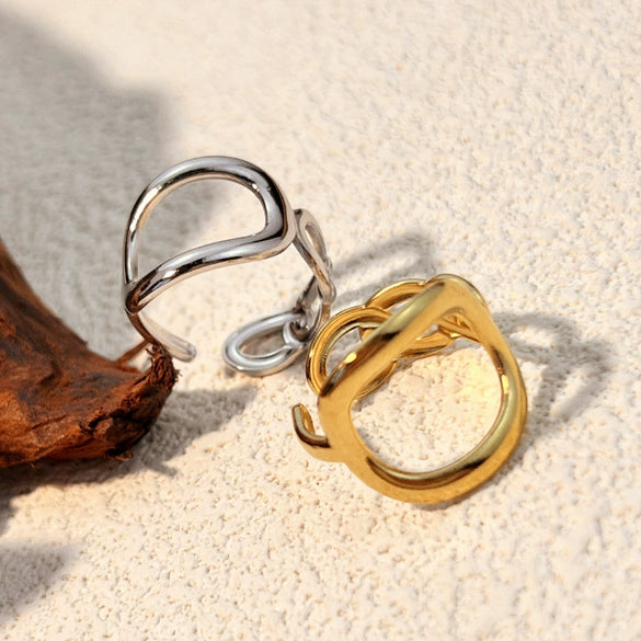 Stainless Steel Ring 18K Gold Plated Heart Shape Hollow Design Light Luxury Highend
