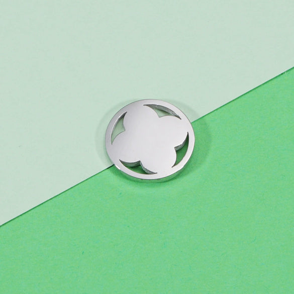 Stainless Steel Round Hollow Four Leaf Clover Jewelry Accessories Pendant Electroplated