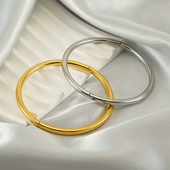 316L Stainless Steel Simple Niche Design Electroplating Round Plain Ring And Bracelet Hand Jewelry