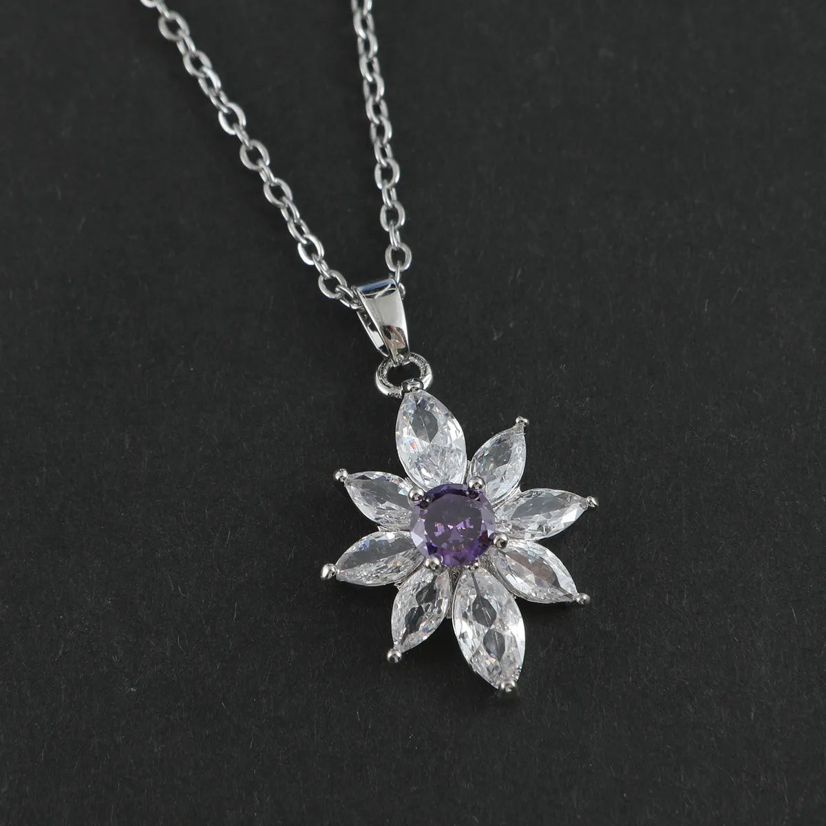 Stainless Steel Simple Style Classic Style Flower Inlay Zircon Pendant Necklace