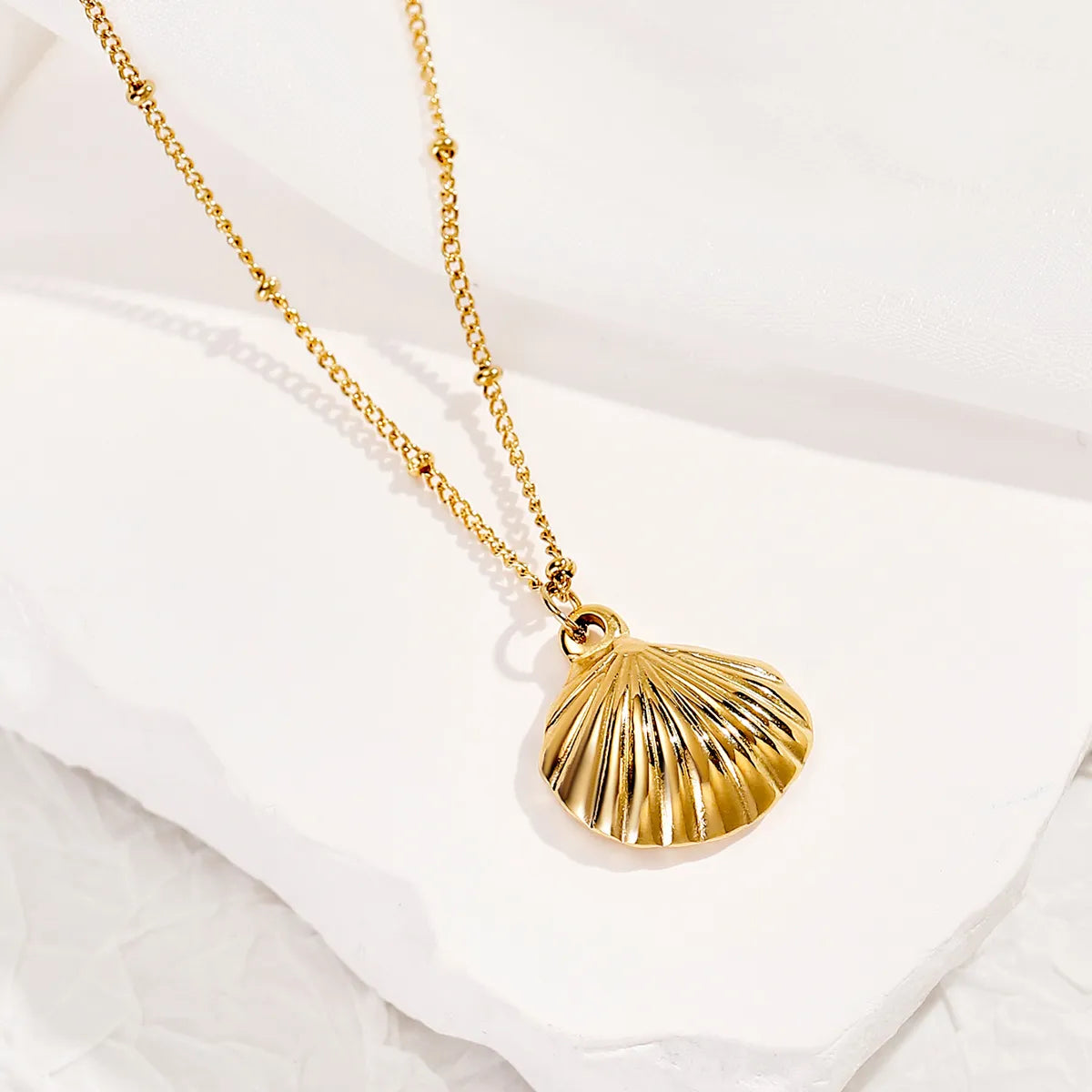 Stainless Steel Simple Style Classic Style Shell Pendant Necklace