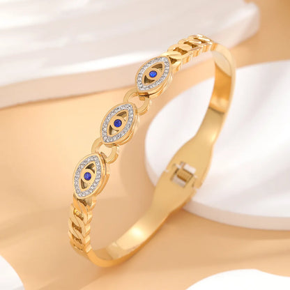 Simple Style Eye 304 Stainless Steel 18K Gold Plated Rhinestones Bangle In Bulk