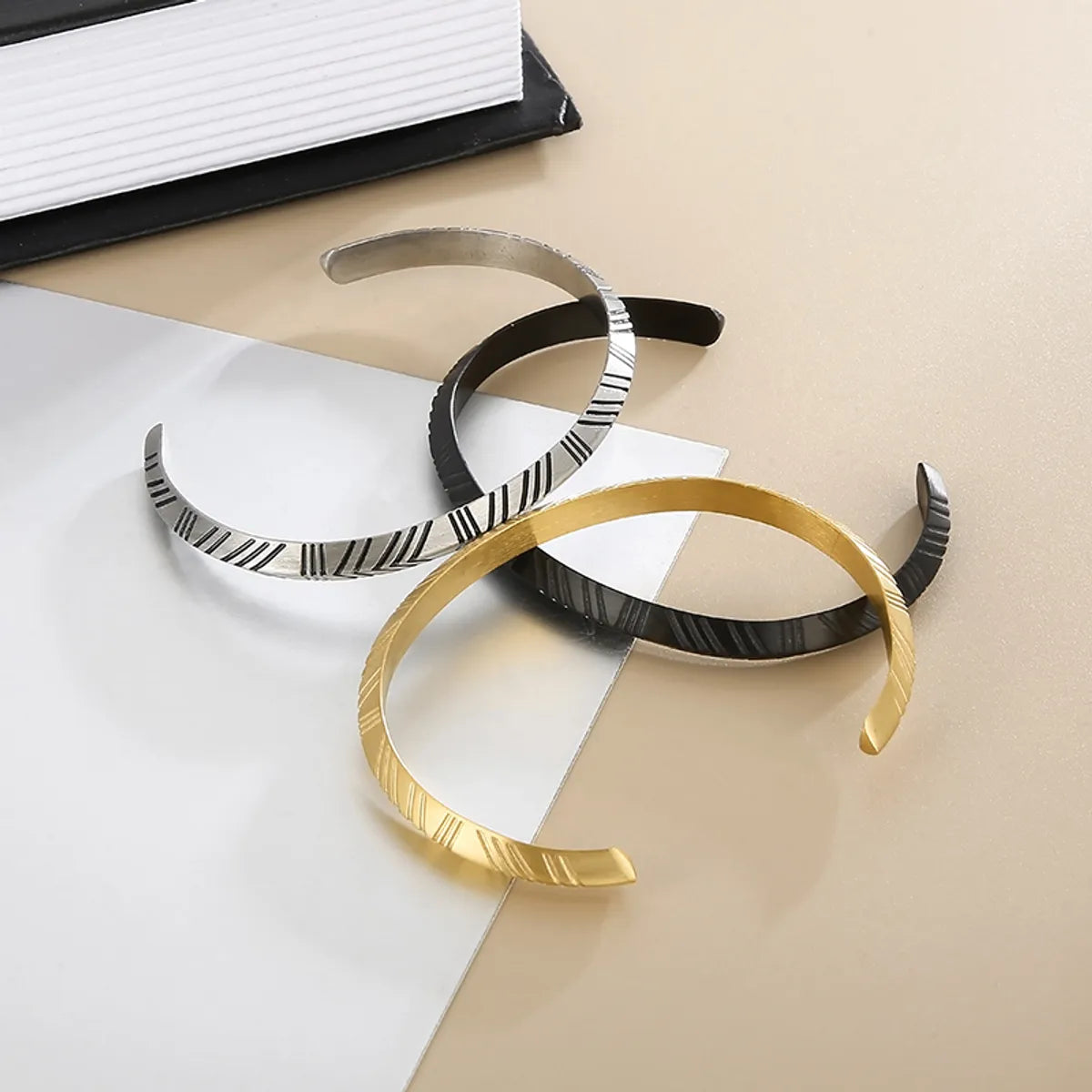 Stainless Steel Simple Style Solid Color Bangle