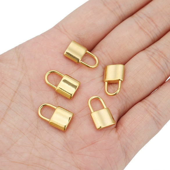 Stainless Steel Small Lock Pendant Concave Pattern Electroplated Clavicle Chain Jewelry Accessories