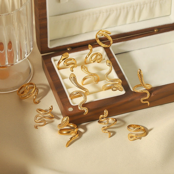 Stainless Steel Snake Shaped Geometric Ring For Women With Vacuum Electroplated 18K Gold Finish