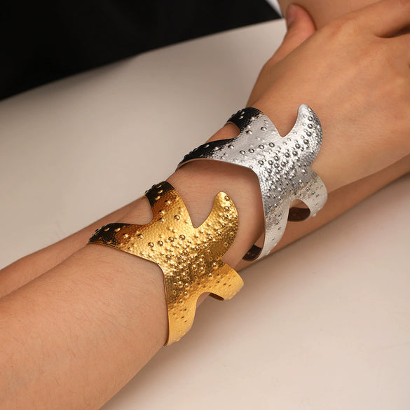 Stainless Steel Starfish Bracelet With Exaggerated Beat Pattern And Electroplating Process