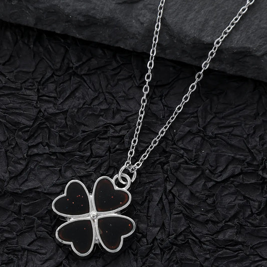 Stainless Steel Steel Elegant Four Leaf Clover Chain Pendant Necklace